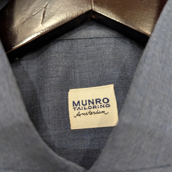 Munro trailering Amsterdam button-up shirt size 39, 15 1/2 neck - Picture 2 of 3